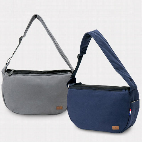 AeroCarry Pet Shoulder Carrier product image